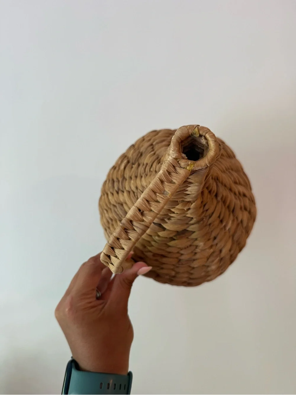Woven Seagrass‎ basket decor